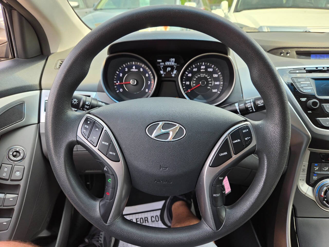 Used 2013 Hyundai Elantra GLS w/ Preferred Pkg FWD image 13