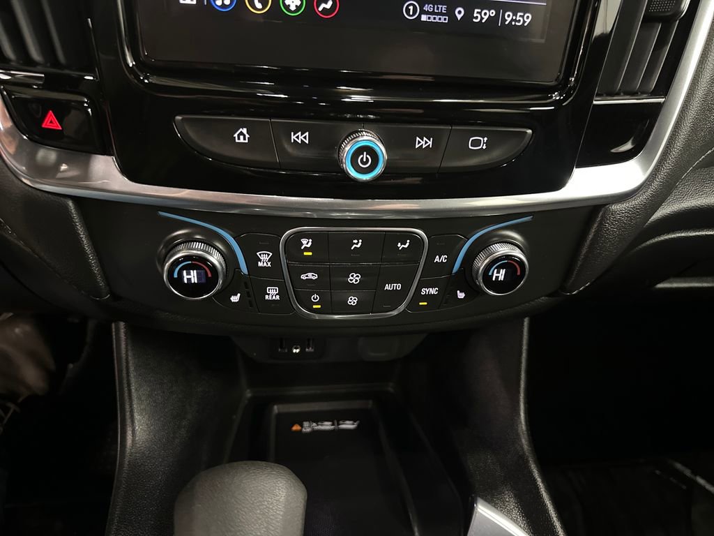 Used 2023 Chevrolet Traverse LT w/ Midnight/Sport Edition image 22