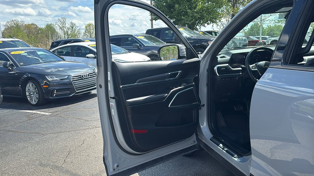 Used 2024 Kia Telluride SX X-Line AWD/4WD image 11