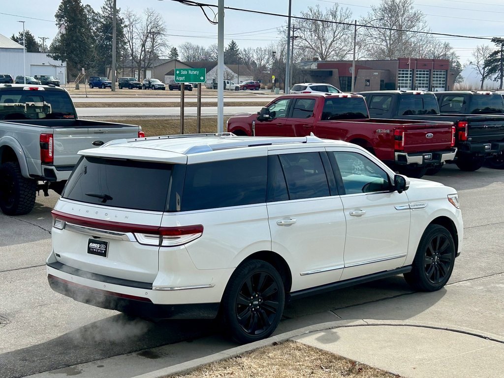 Used 2023 Lincoln Navigator Reserve image 5