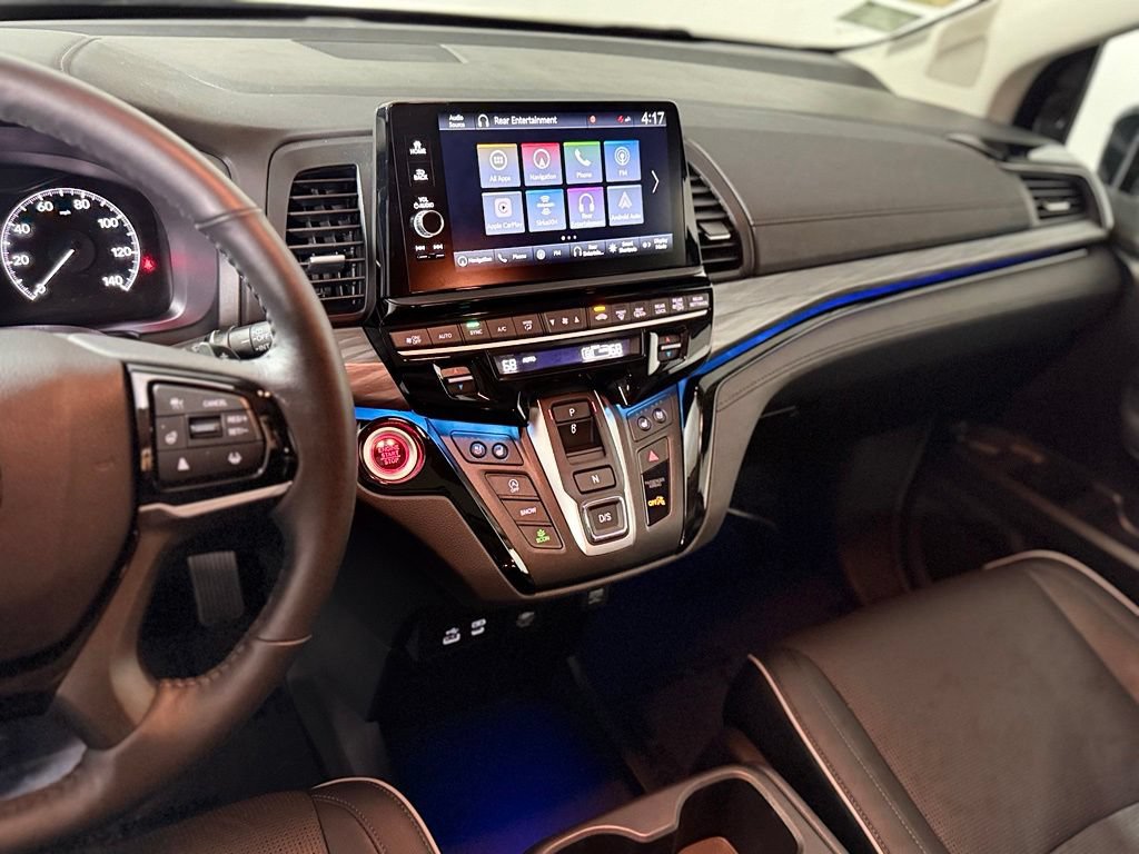 Used 2025 Honda Odyssey Elite image 17