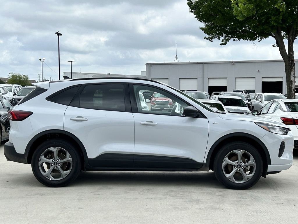 Used 2026 Ford Escape ST-Line image 3