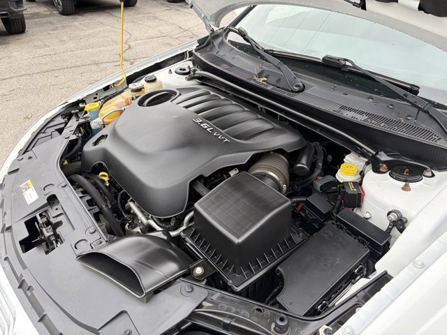 Used 2014 Chrysler 200 LX image 12