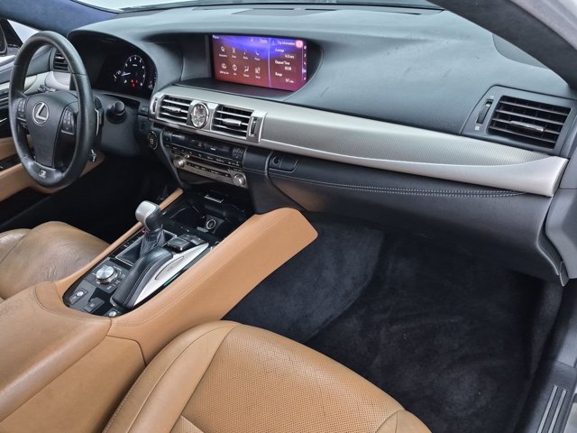 Used 2016 Lexus LS 460 w/ F Sport Package RWD image 20