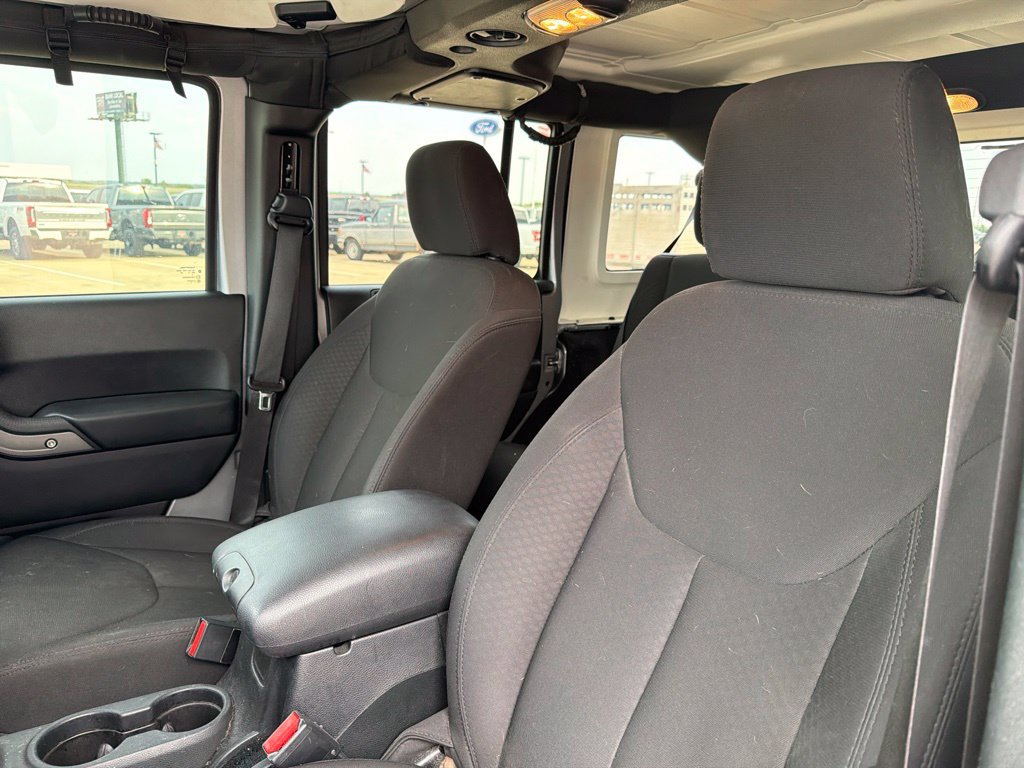 Used 2016 Jeep Wrangler Unlimited Sport AWD/4WD image 12