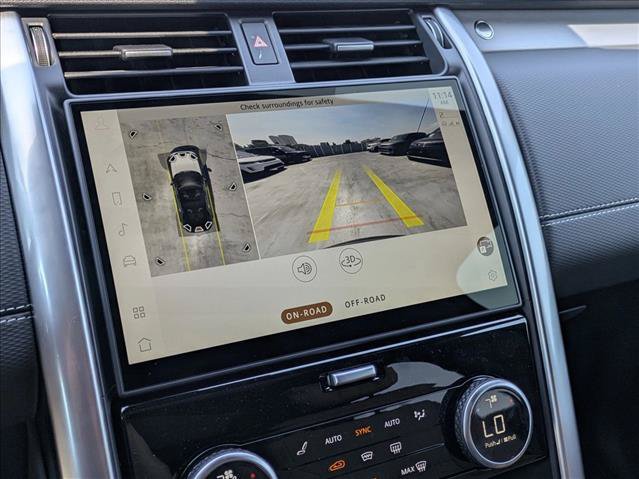 New 2025 Land Rover Discovery Dynamic SE AWD/4WD image 13