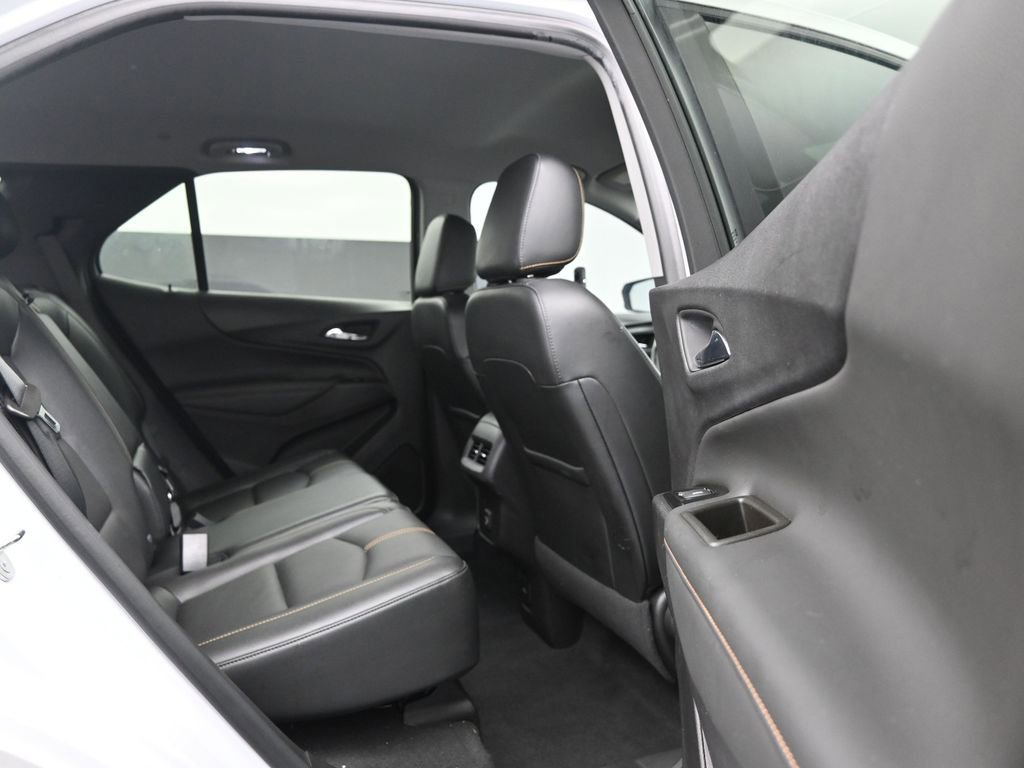 Used 2024 Chevrolet Equinox Premier FWD image 18