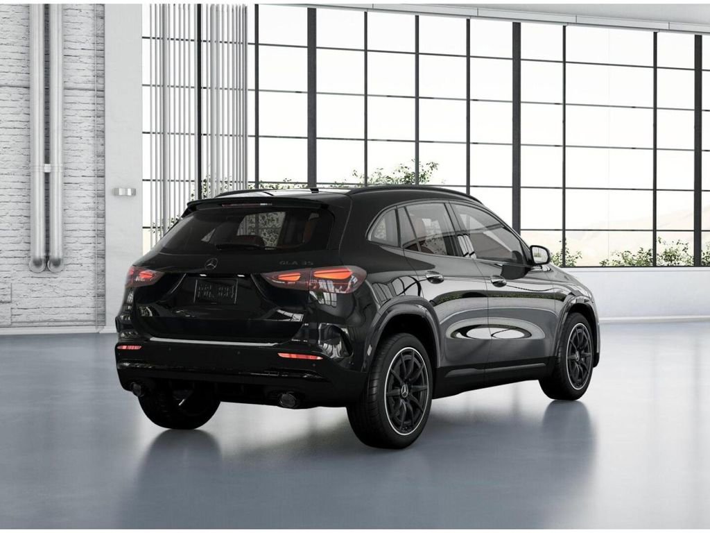 New 2026 Mercedes-Benz GLA 35 AMG 4MATIC image 22