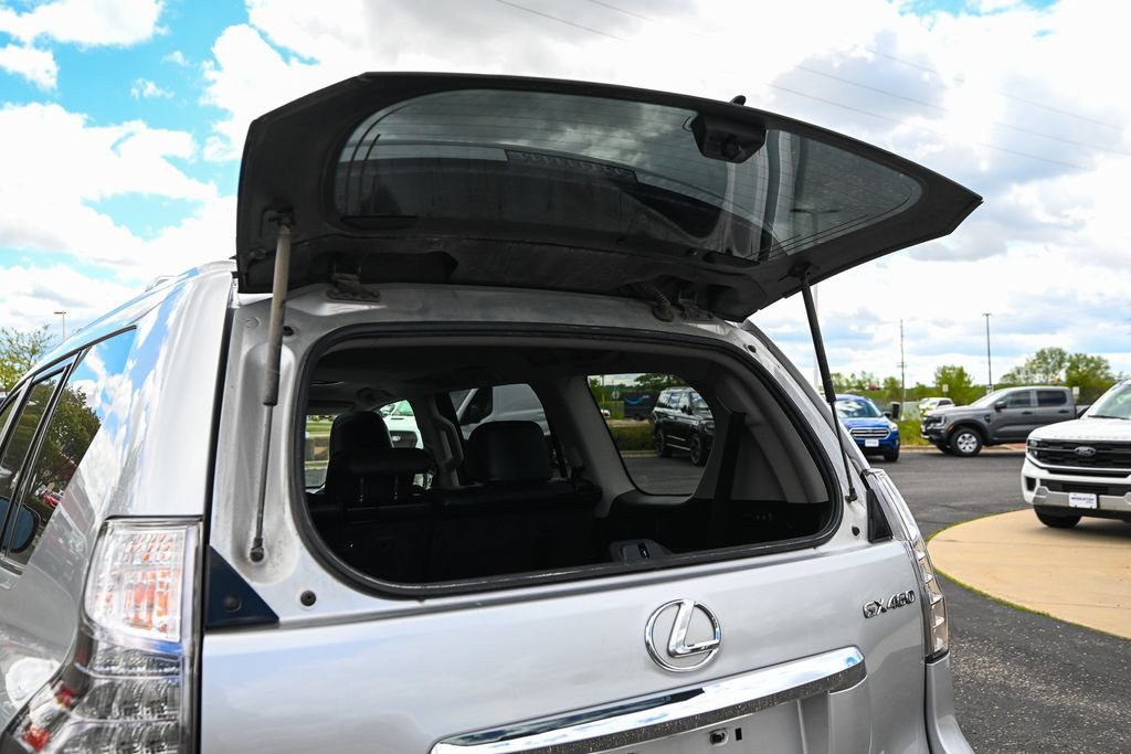 Used 2017 Lexus GX 460 Premium w/ Premium Package AWD/4WD image 15