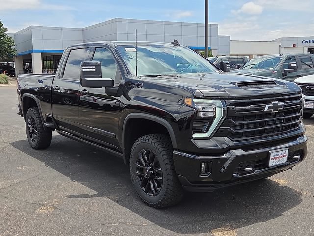 New 2026 Chevrolet Silverado 2500 High Country w/ Midnight Edition AWD/4WD image 5