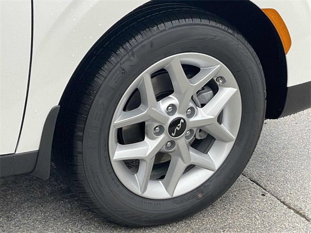 New 2025 Kia Soul LX image 17