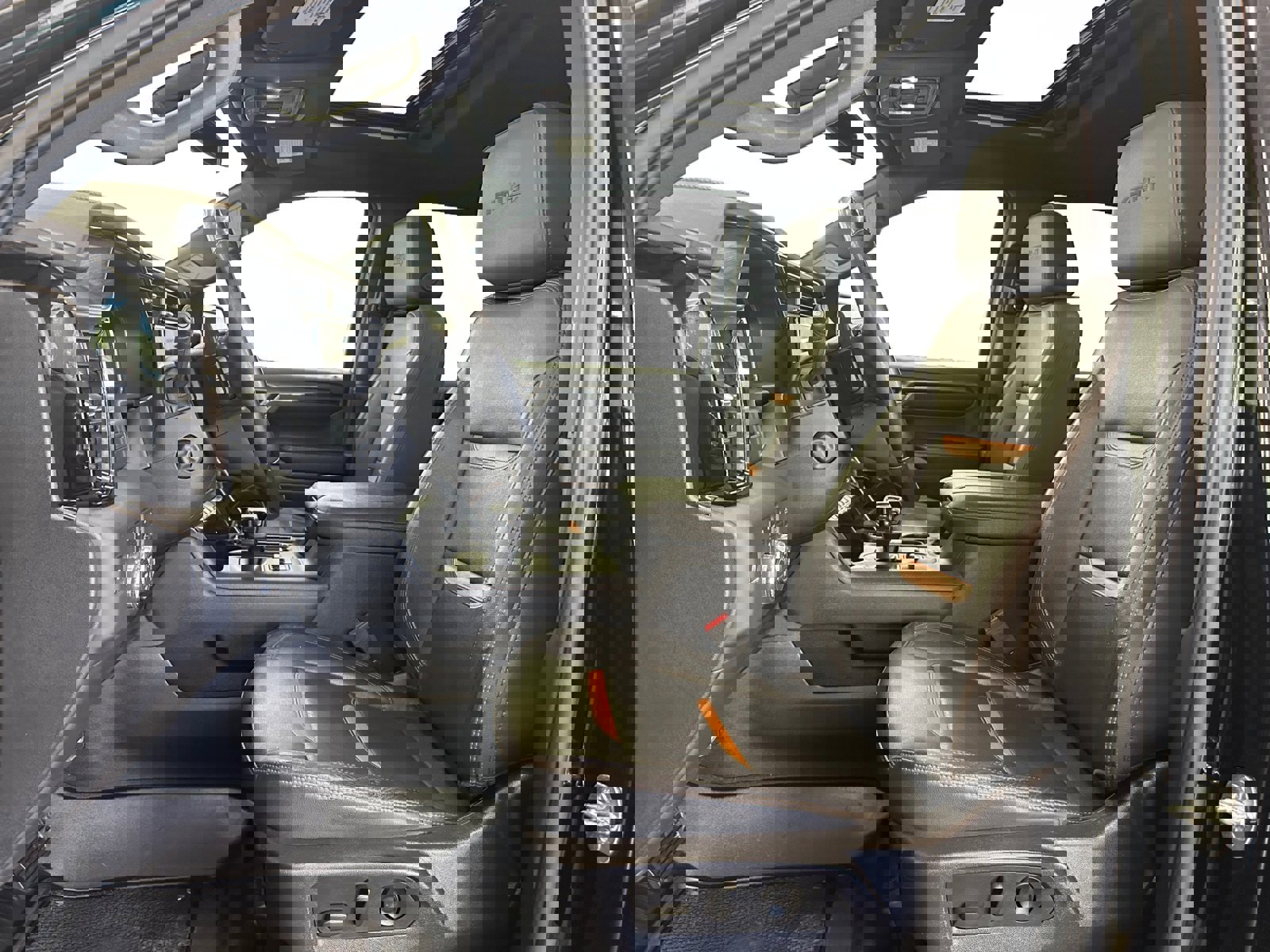 Used 2023 GMC Sierra 1500 AT4 w/ AT4 Preferred Package image 9