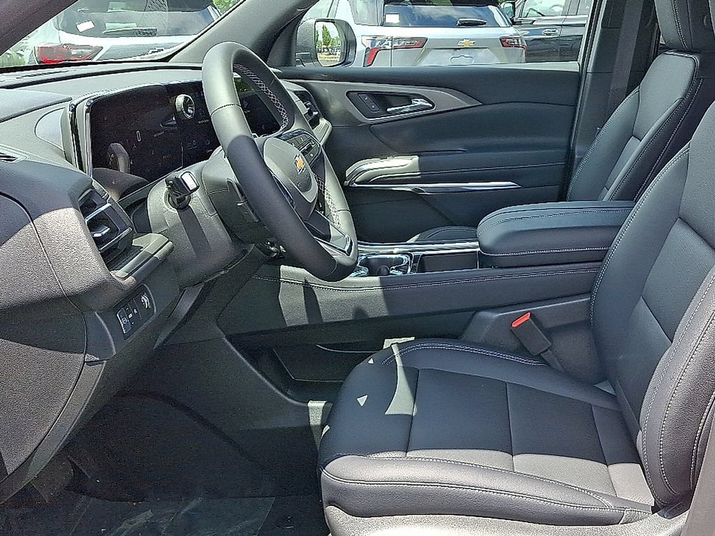 New 2026 Chevrolet Traverse LT FWD image 7