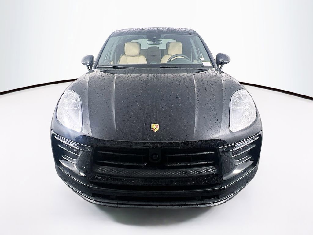 Certified 2026 Porsche Macan AWD/4WD image 6