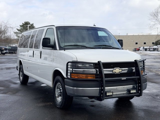 Used 2015 Chevrolet Express 3500 LT w/ LT Preferred Equipment Group image 2