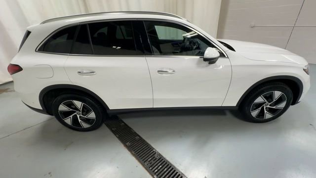 Used 2024 Mercedes-Benz GLC 300 4MATIC image 9