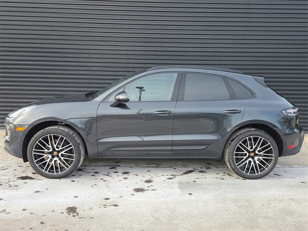 New 2026 Porsche Macan image 2
