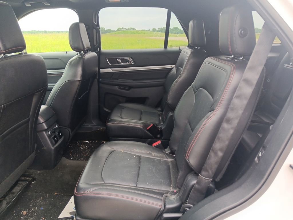 Used 2018 Ford Explorer Sport w/ Equipment Group 401A AWD/4WD image 17