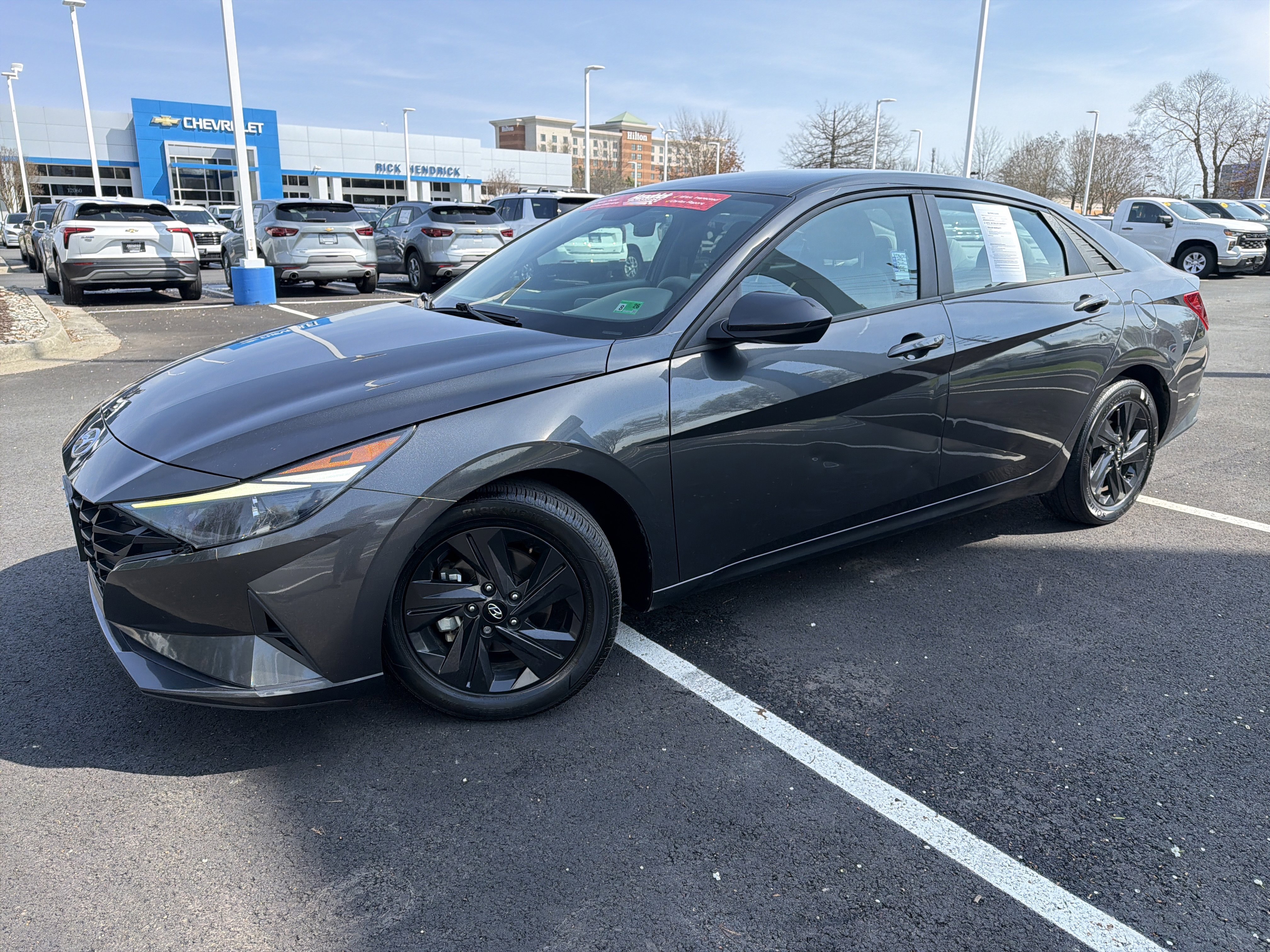 Used 2023 Hyundai Elantra SEL image 5