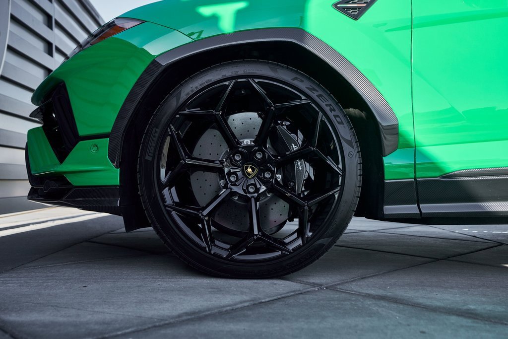 Used 2024 Lamborghini Urus Performante image 3