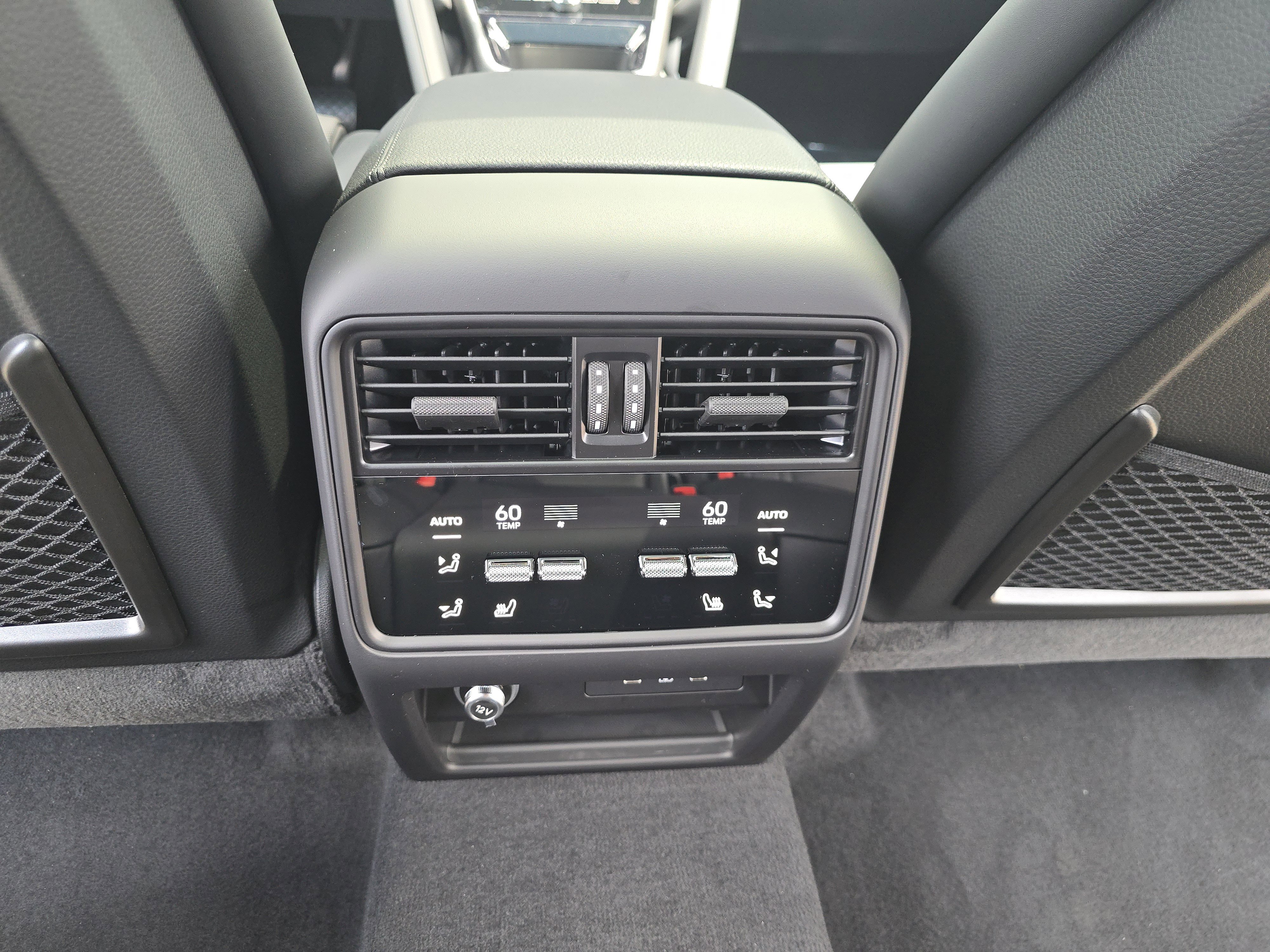 New 2025 Porsche Cayenne E-Hybrid image 21