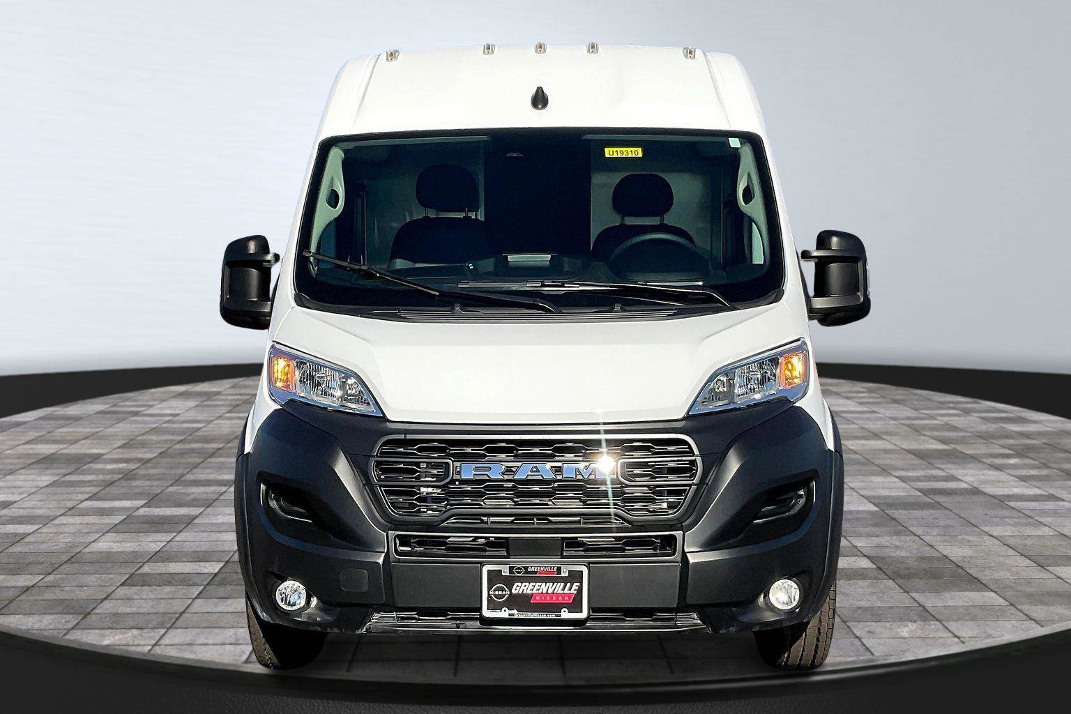 Used 2025 RAM ProMaster 2500 w/ Convenience Group image 3