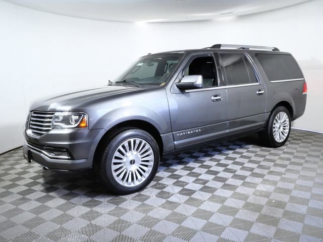 Used 2016 Lincoln Navigator L Reserve AWD/4WD image 5
