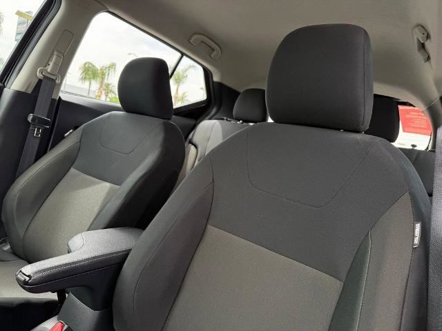 Certified 2025 Nissan Kicks Play S image 15