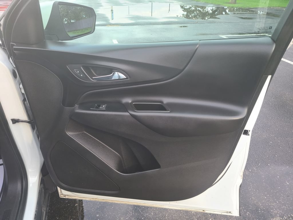 Used 2019 Chevrolet Equinox LT FWD image 13