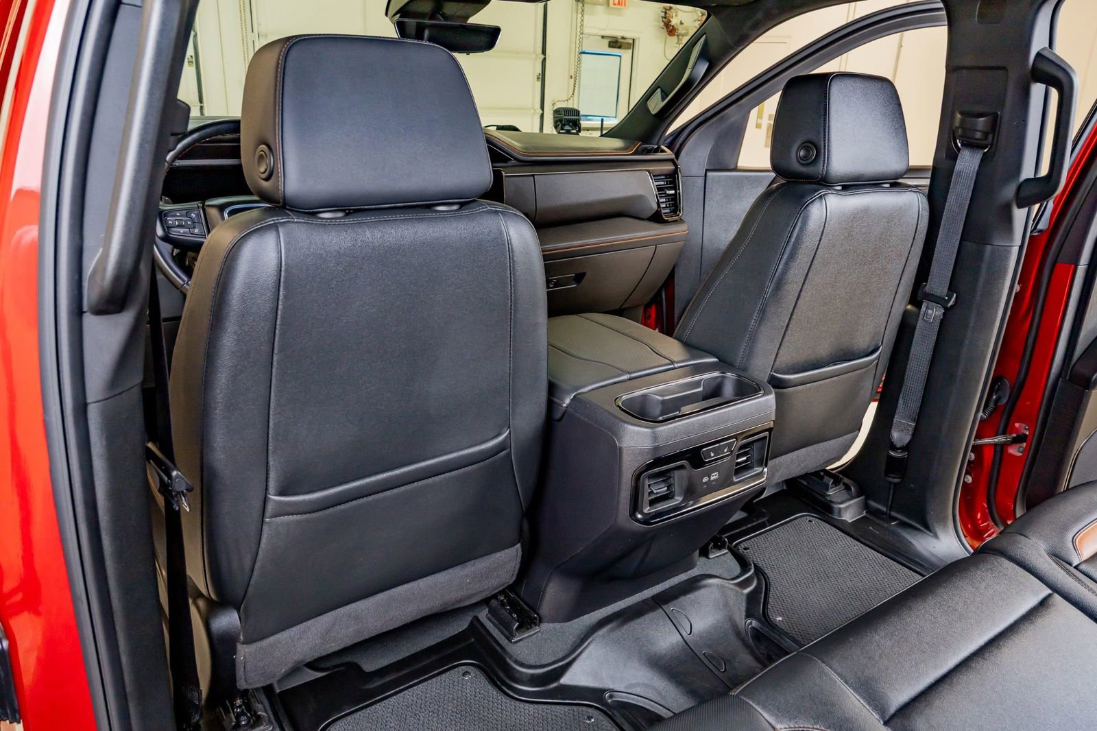 Used 2024 GMC Sierra 1500 AT4 w/ Technology Package AWD/4WD image 33
