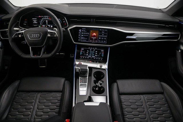 Used 2024 Audi RS 6 performance image 17