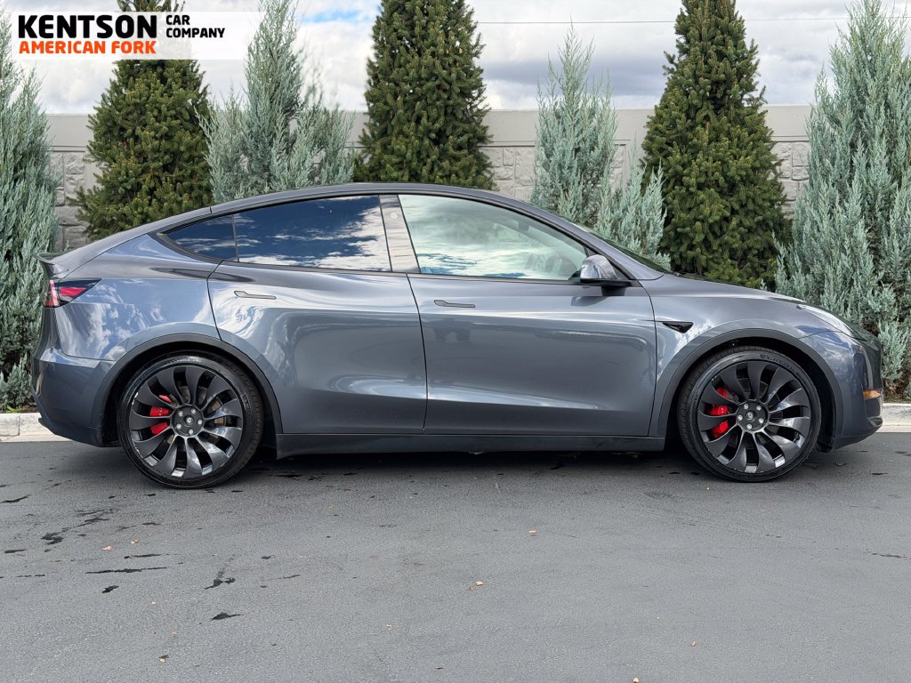 Used 2023 Tesla Model Y Performance AWD/4WD image 9