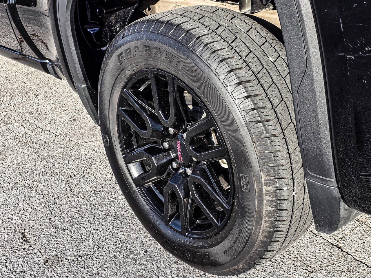 Used 2024 GMC Sierra 1500 Pro w/ Graphite Edition image 7