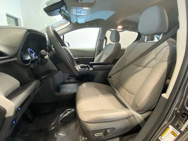 Used 2023 Toyota Sienna LE image 13