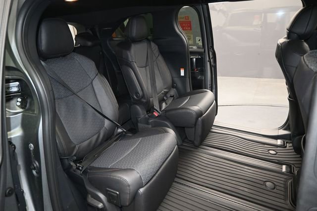 New 2026 Toyota Sienna Limited FWD image 16