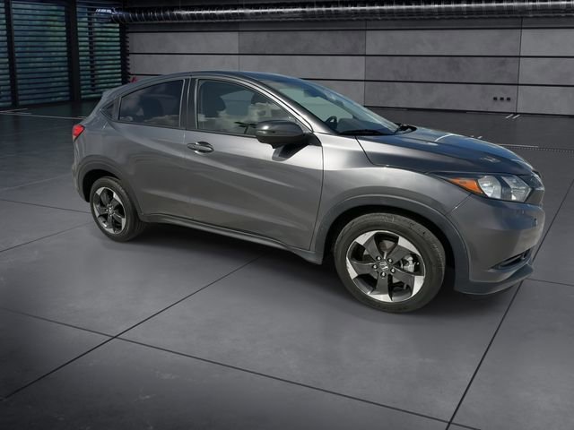 Used 2018 Honda HR-V EX image 2