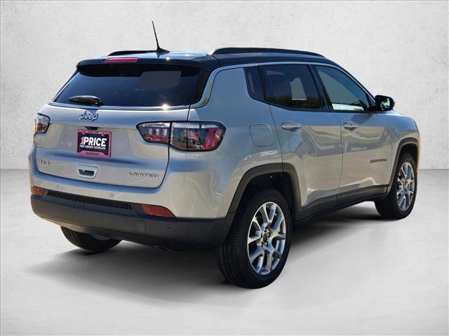 Used 2025 Jeep Compass Limited image 5