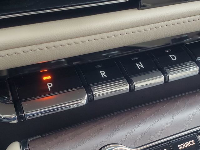 Certified 2024 Lincoln Aviator Reserve AWD/4WD image 25