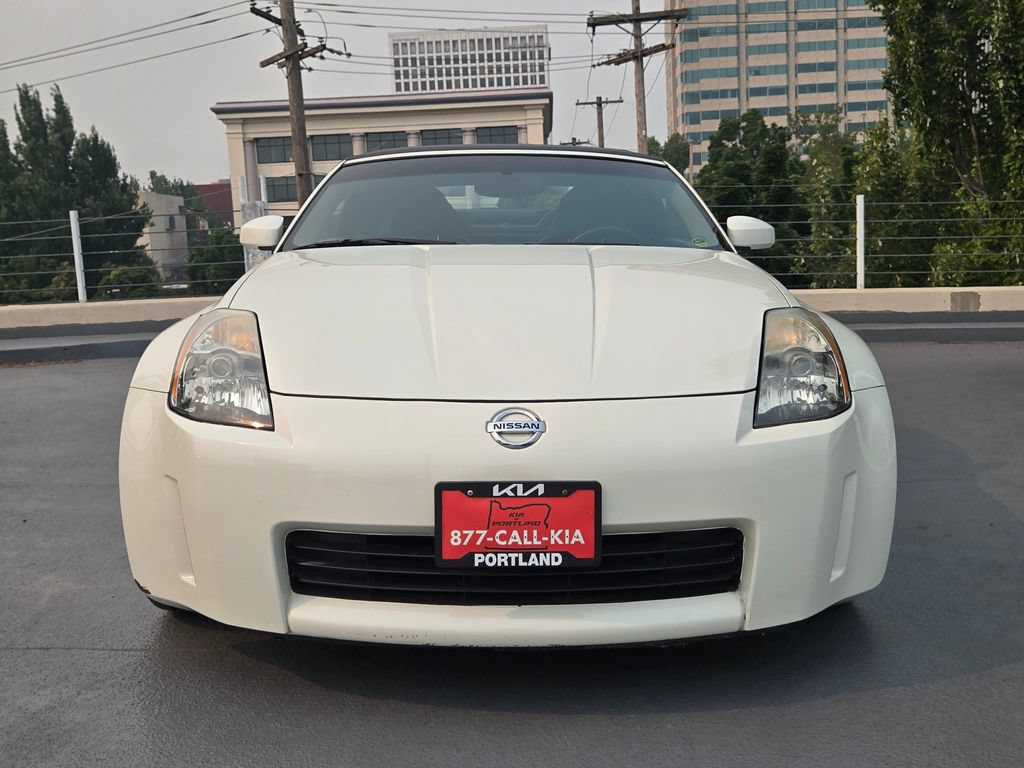 Used 2004 Nissan 350Z Touring RWD image 8