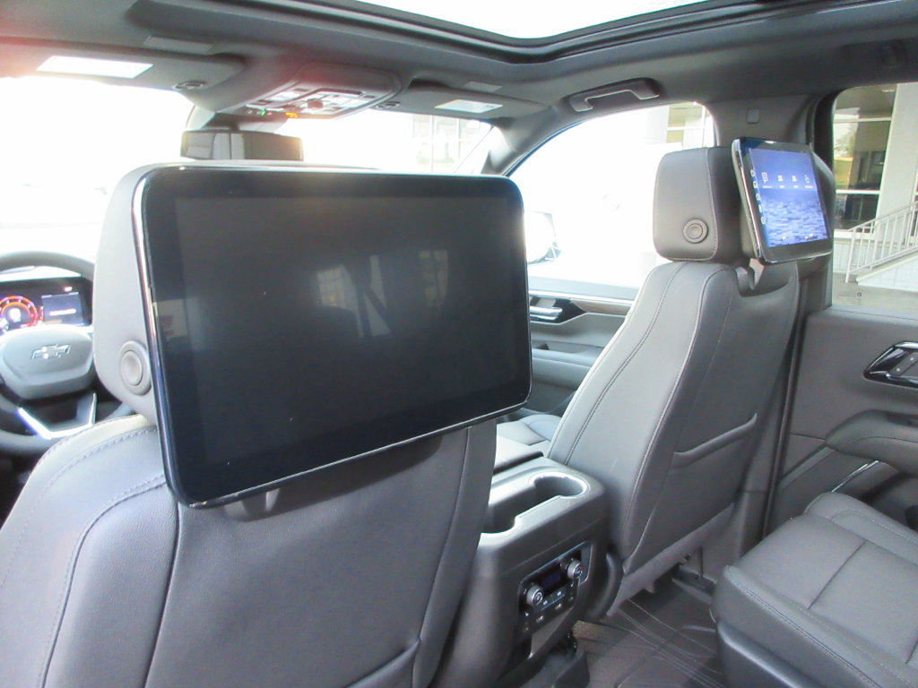 New 2026 Chevrolet Suburban Z71 w/ Z71 Off-Road Package AWD/4WD image 16