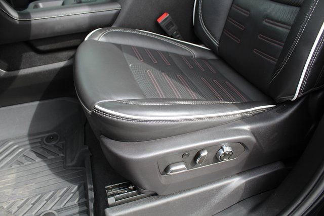 Used 2024 GMC Sierra 2500 AT4X w/ AT4X AEV Edition image 45