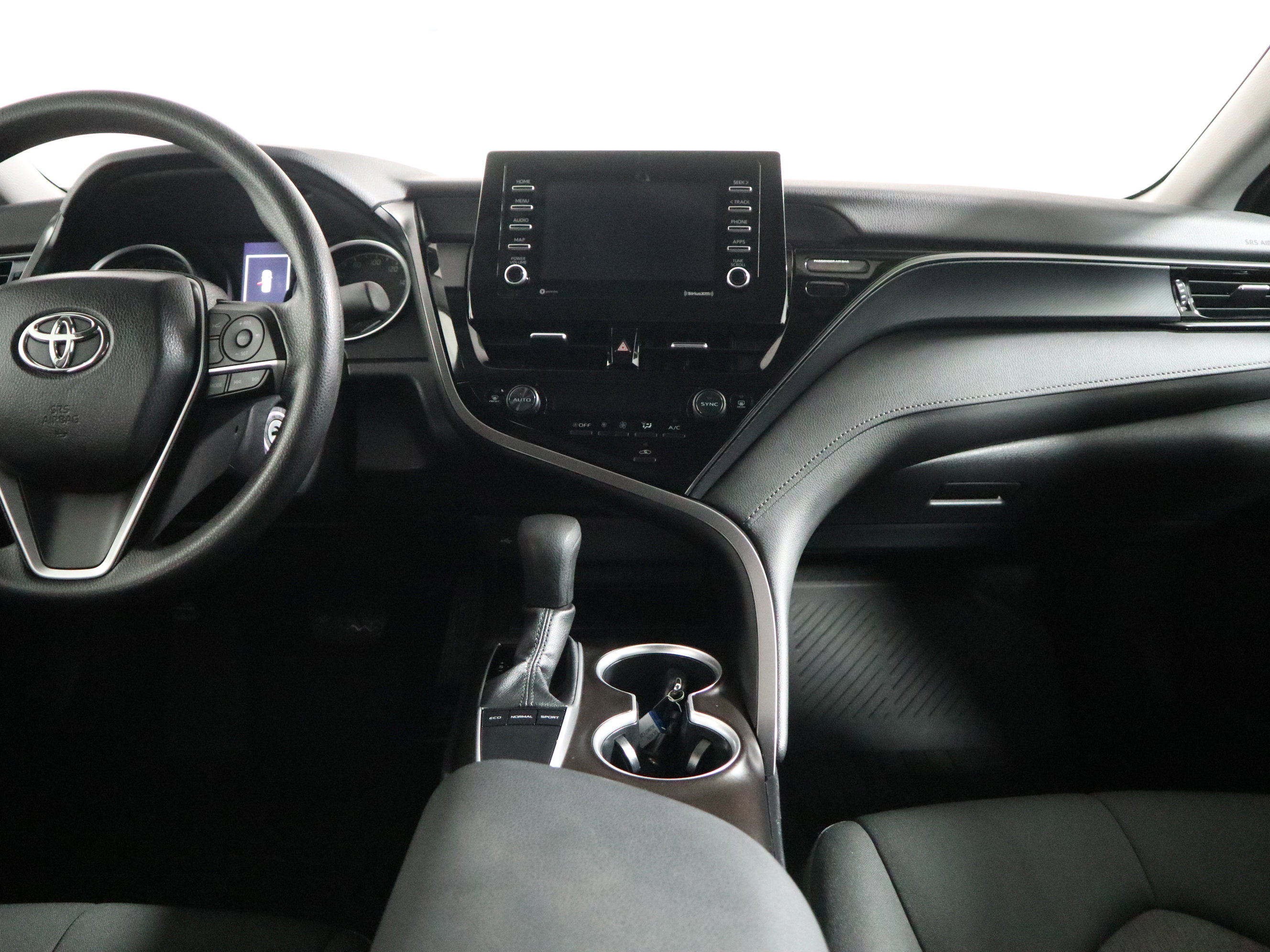 Used 2024 Toyota Camry LE image 14