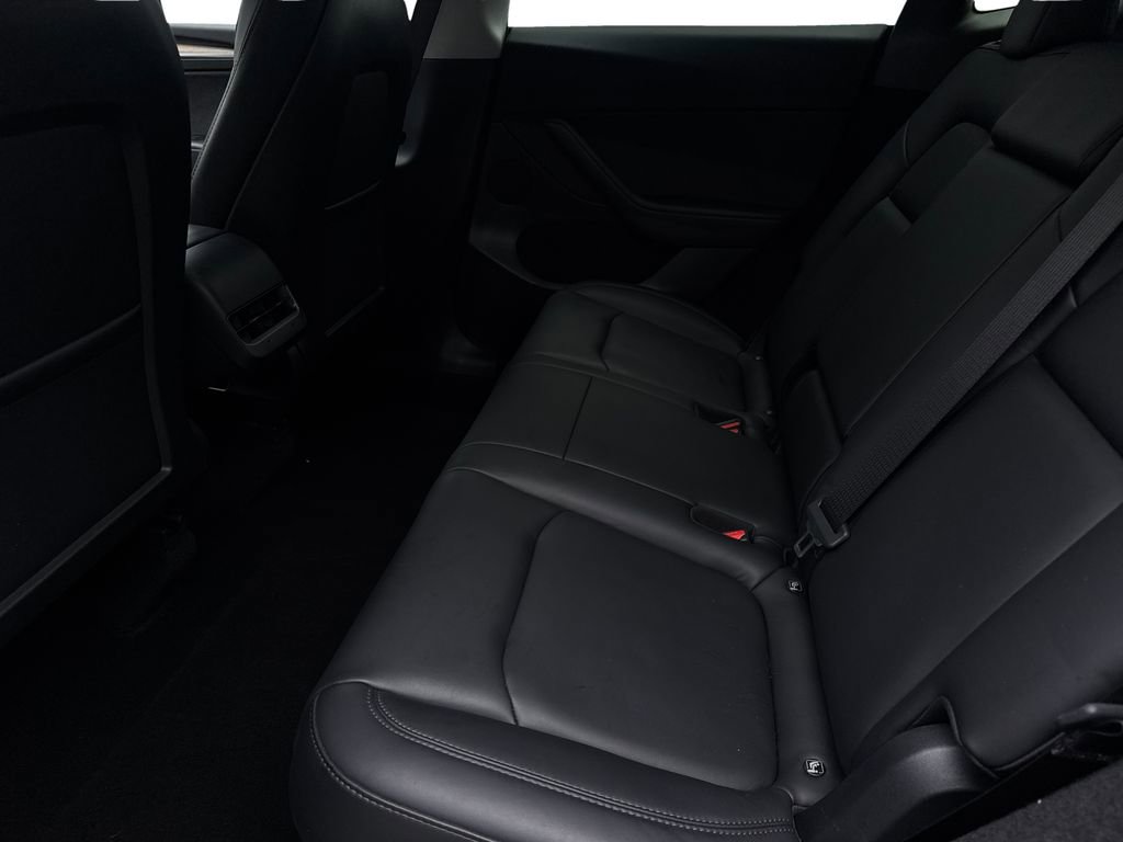 Used 2024 Tesla Model Y Long Range image 33