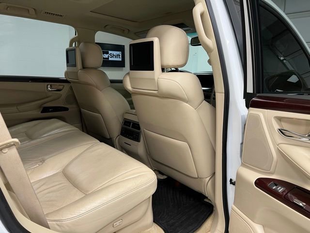 Used 2015 Lexus LX 570 4WD w/ Luxury Package image 51
