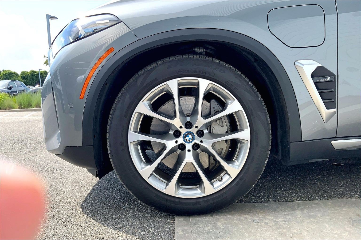 Used 2024 BMW X5 xDrive50e w/ Premium Package AWD/4WD image 11