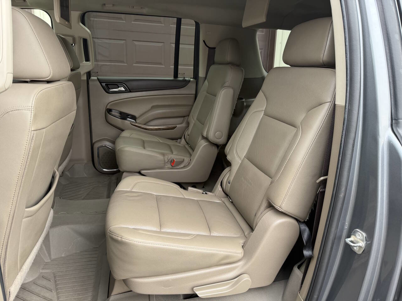 Used 2019 GMC Yukon XL SLT w/ Premium Edition AWD/4WD image 49