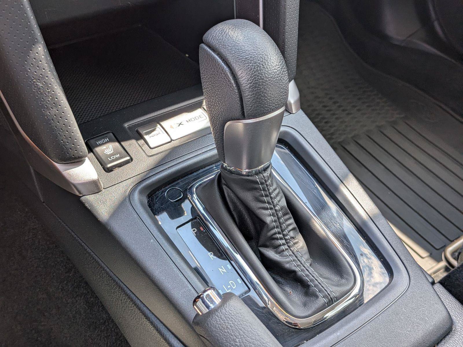 Used 2018 Subaru Forester 2.5i Touring AWD/4WD image 16