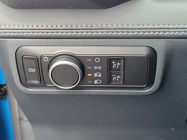 Used 2025 Ford Mustang Premium RWD image 15