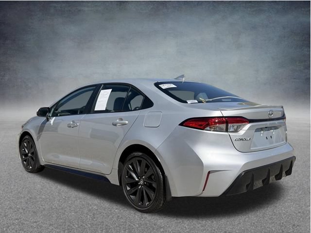 Used 2025 Toyota Corolla SE FWD image 3