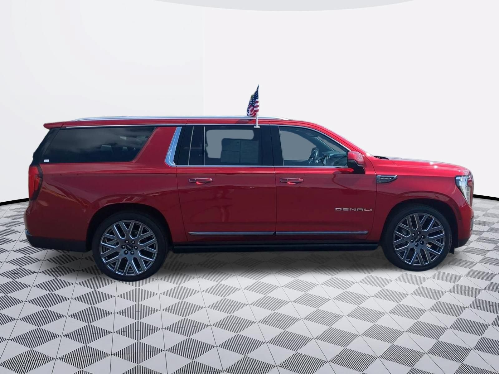 Certified 2025 GMC Yukon XL Denali Ultimate AWD/4WD image 8